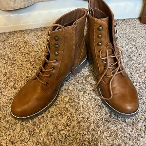 Lace up ankle boots. Size 8. Brand Sonoma. Brand new without tags.